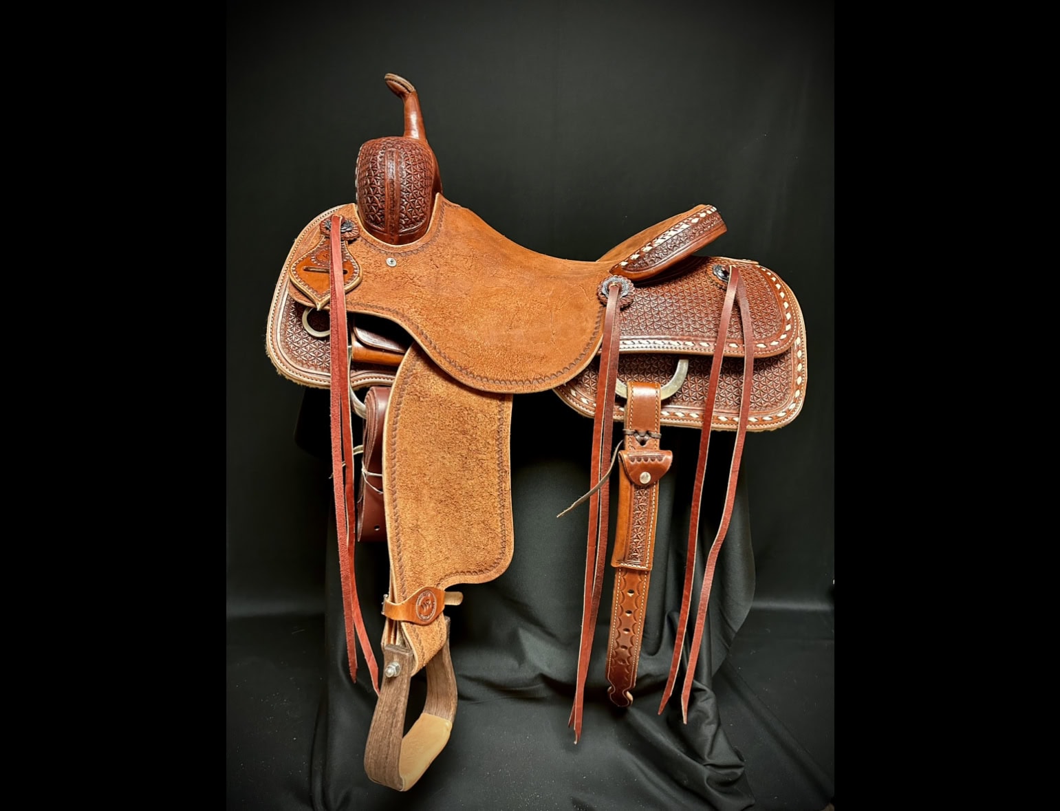 8 White Rock Cutting Saddle — custom leather saddle