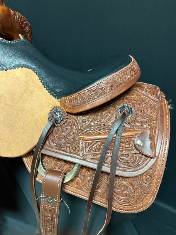 2 White Rock Cutting Saddle photo 4